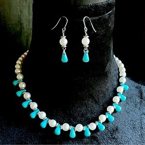 Turquoise and pearls necklace and earrings set